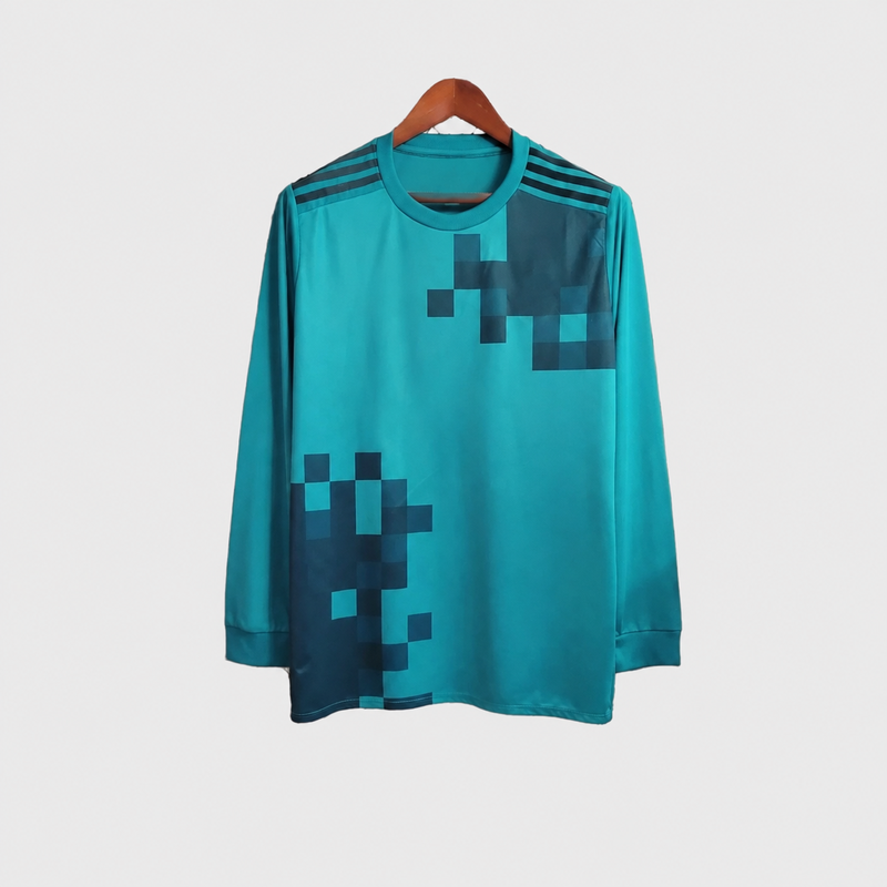 2017/18 Retro Long Sleeve Fan Version Jersey